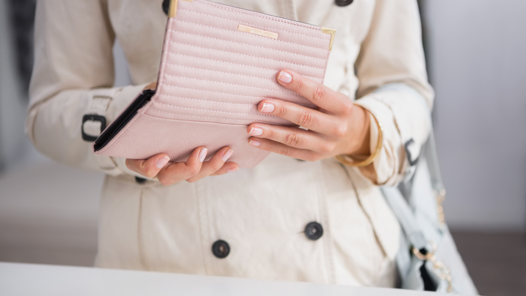 The Ultimate Guide to Choosing the Perfect Wallet for Women